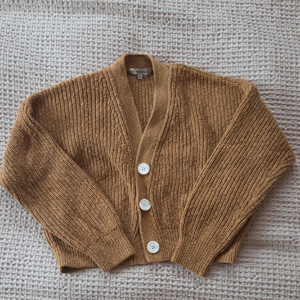 Madewell Greyland Cropped Cardigan in Toffee